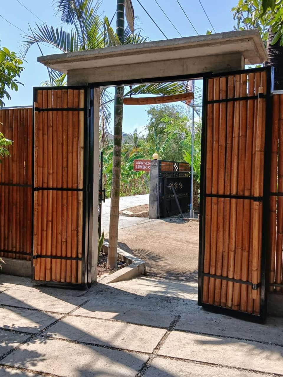 Warm Villas Lombok Kuta  Exterior photo
